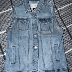 Universal Thread Light Blue Denim Vest